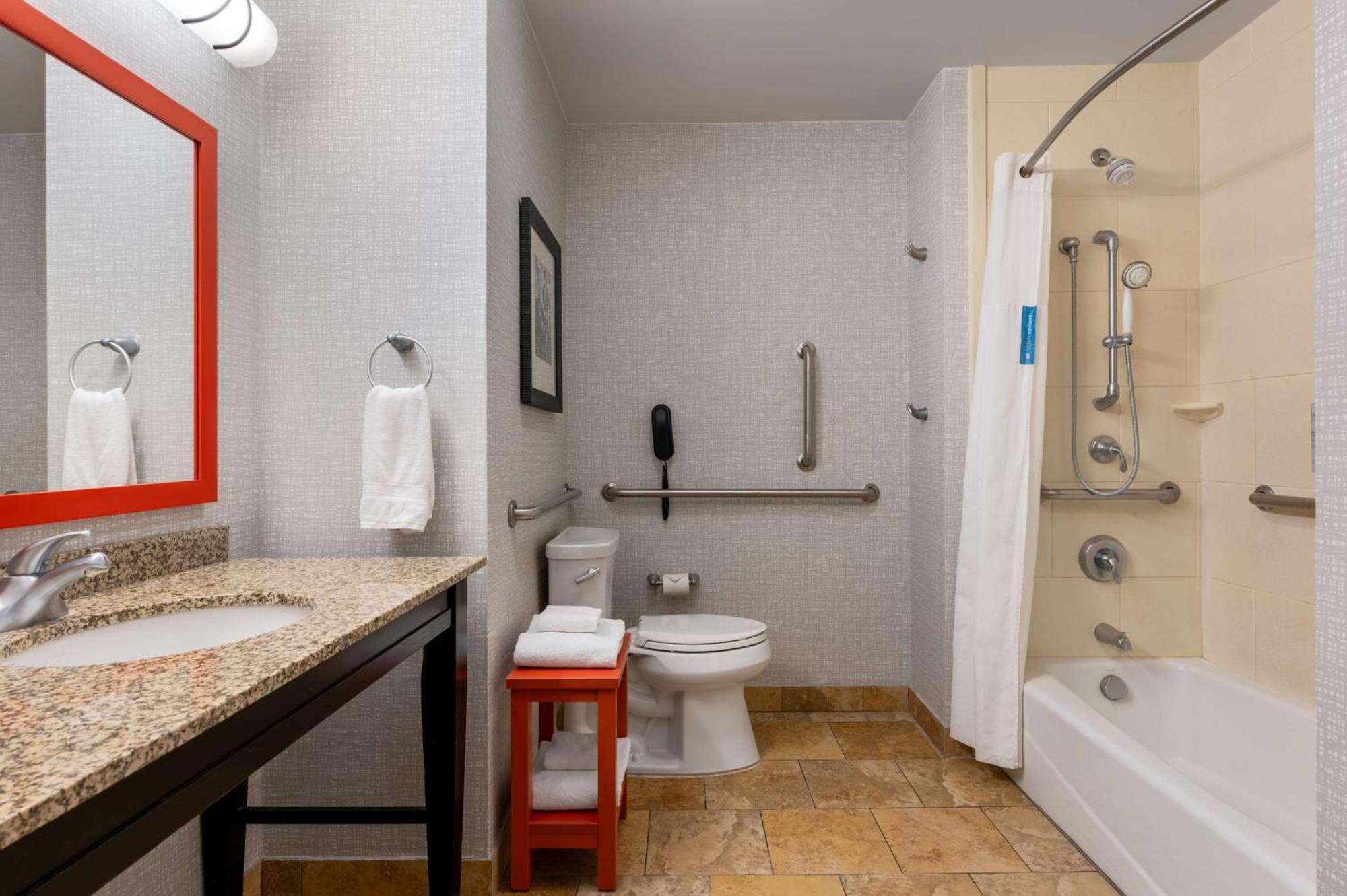 Hampton Inn & Suites Dodge City Boot Hill Casino Екстер'єр фото